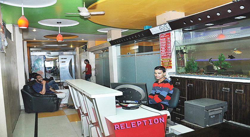 Hotel Talha Residency Nanded Bagian luar foto