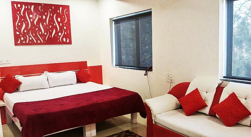 Hotel Talha Residency Nanded Bagian luar foto
